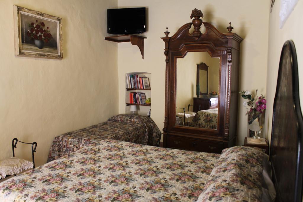 Residenza Sant'Emiliano Hotel Trevi Eksteriør billede